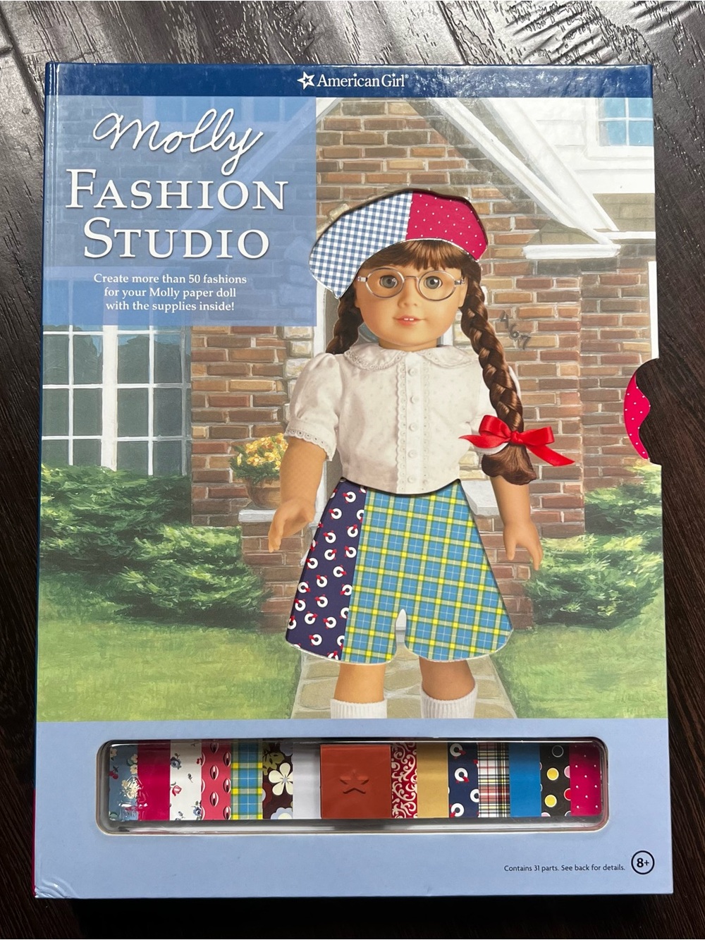 AMERICAN GIRL MOLLY~MOLLY'S FASHION STUDIO~PAPER DOLL~RETIRED